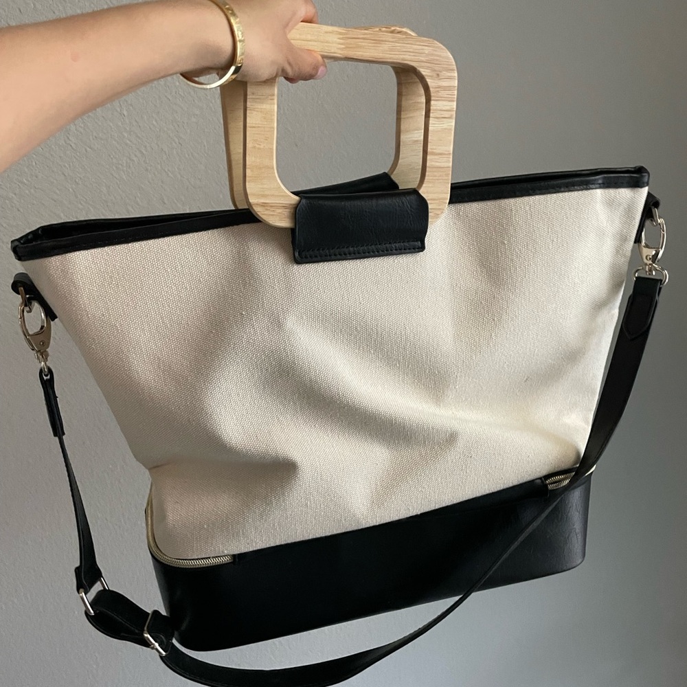 SOLD ✨ Beis Resort Tote